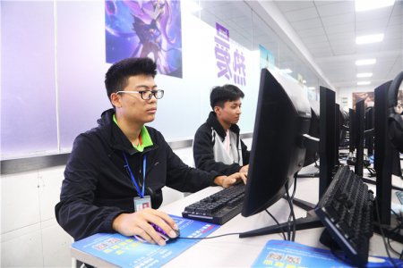 西安新華電腦軟件學校 引領計算機技術培訓的專業學府